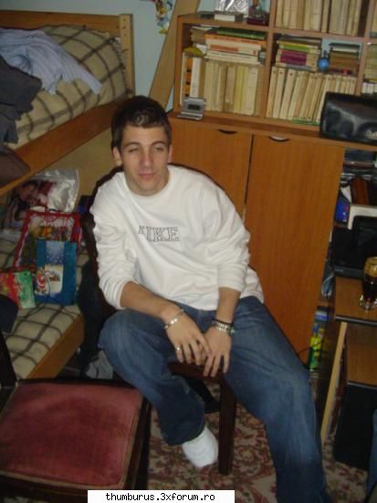 La Multi Ani Frida! - yo luat pe sus de un pic de gin si somn...era ora - Arhiva