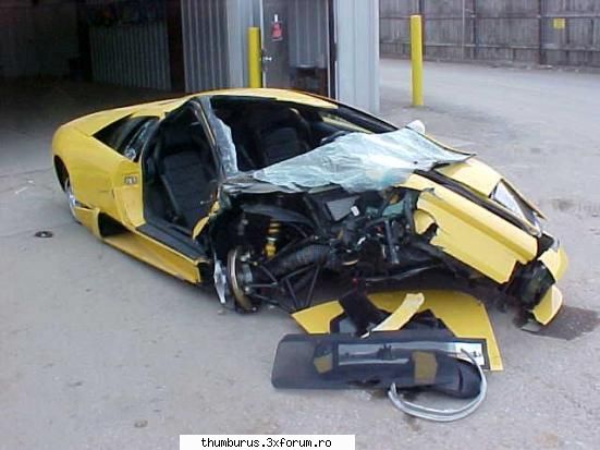 se vede ca nu poti sa mergi incet cu un murcielago .. dar poza asta cred ca te face sa mergi cu