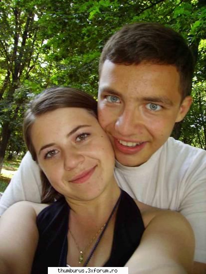 Poze cu noi (partea a doua) - eu cu ochii mei albastrii si nasoii...:( - Arhiva